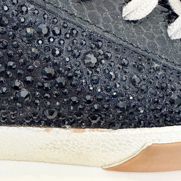 Dolce Vita Black and Silver Sneakers - Picture 16 of 16